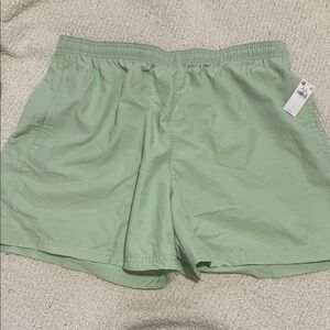 NWT- Old Navy - Men’s L. Explore Short